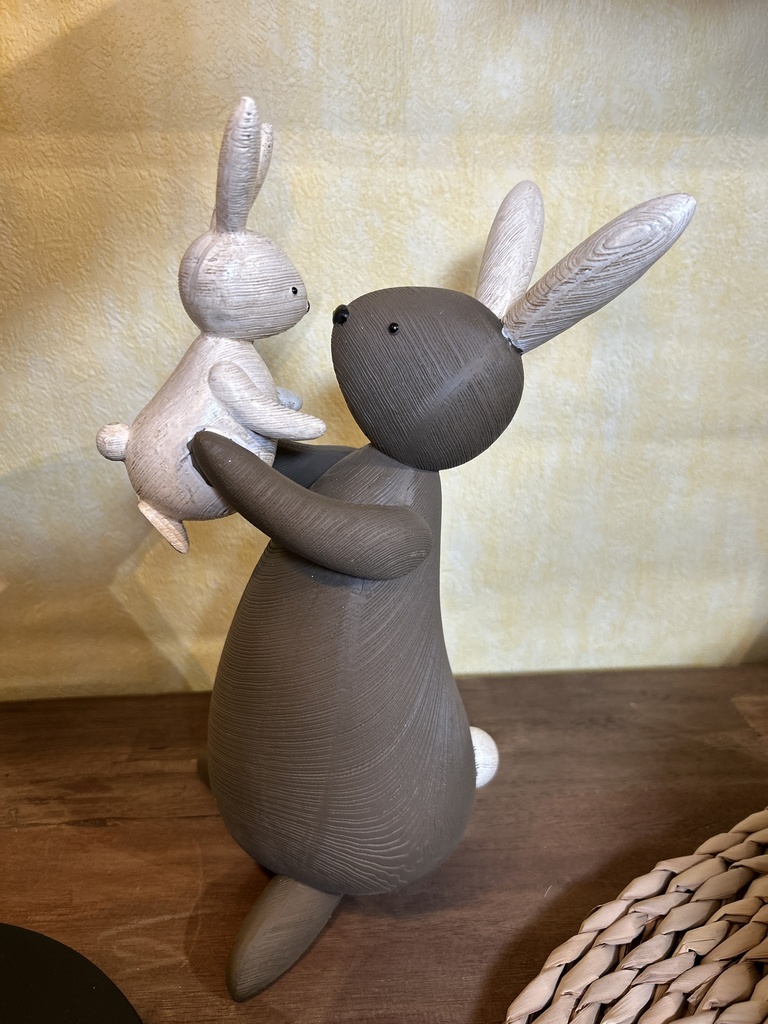 Hasenfigur (Mutter mit Kind)