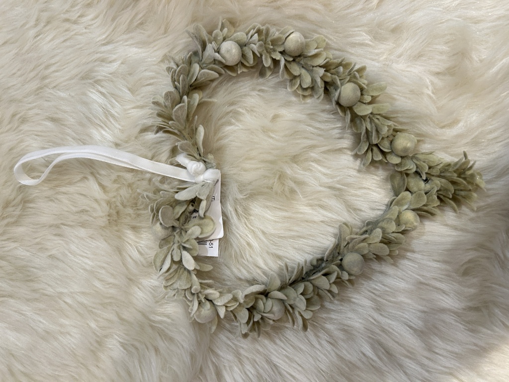 Mistelblatt Herzhänger mit Samtbezug