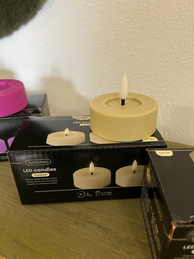 LED Teelicht mit Flammeneffekt