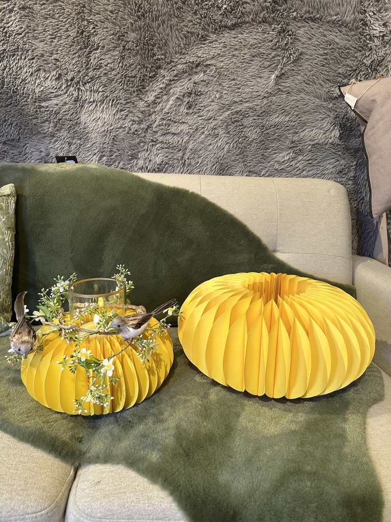 Papiersockel Dacia gelb