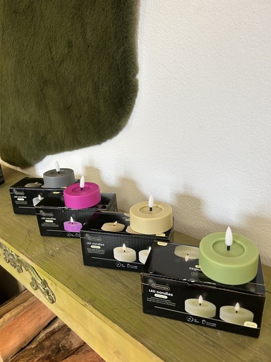 LED Teelicht mit Flammeneffekt